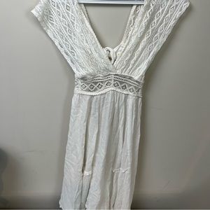 Bohome Collection Women’s White Cutout Back White Dress